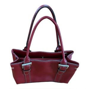 Aldo’s Elegant Red Leather Handbag